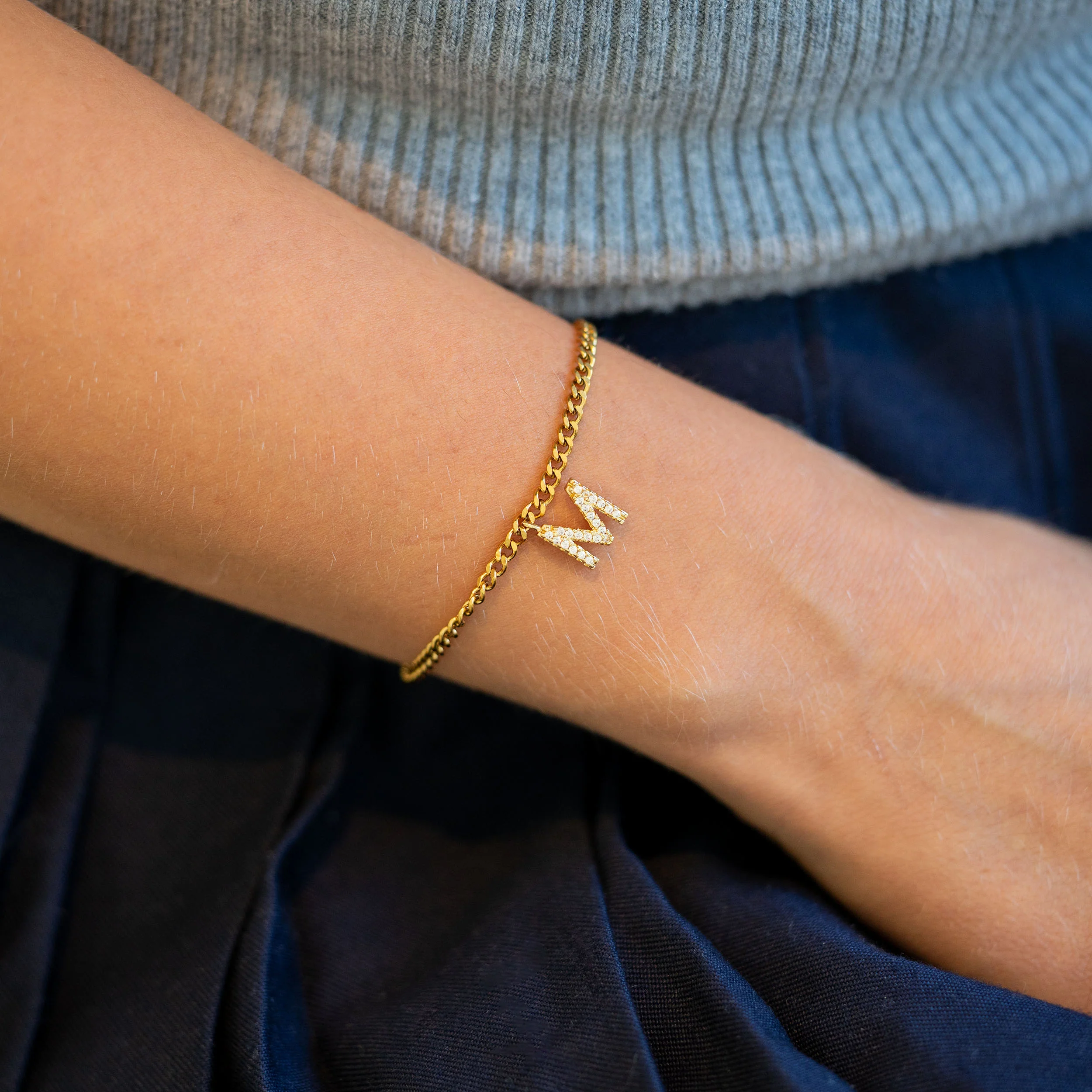 BOGSTAV ARMBÅND - Image 3
