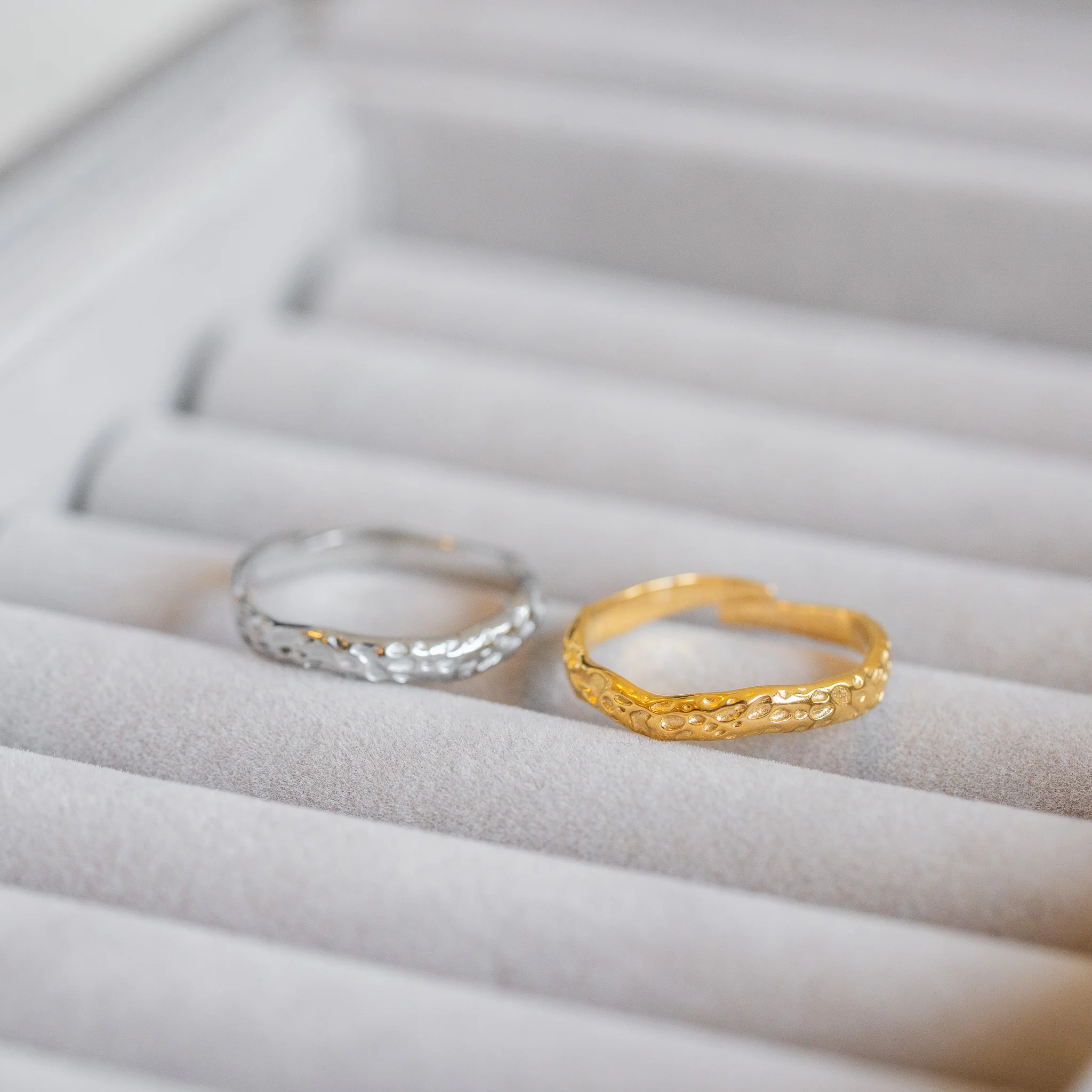 MOON WAVES JUSTERBAR RING - Image 3