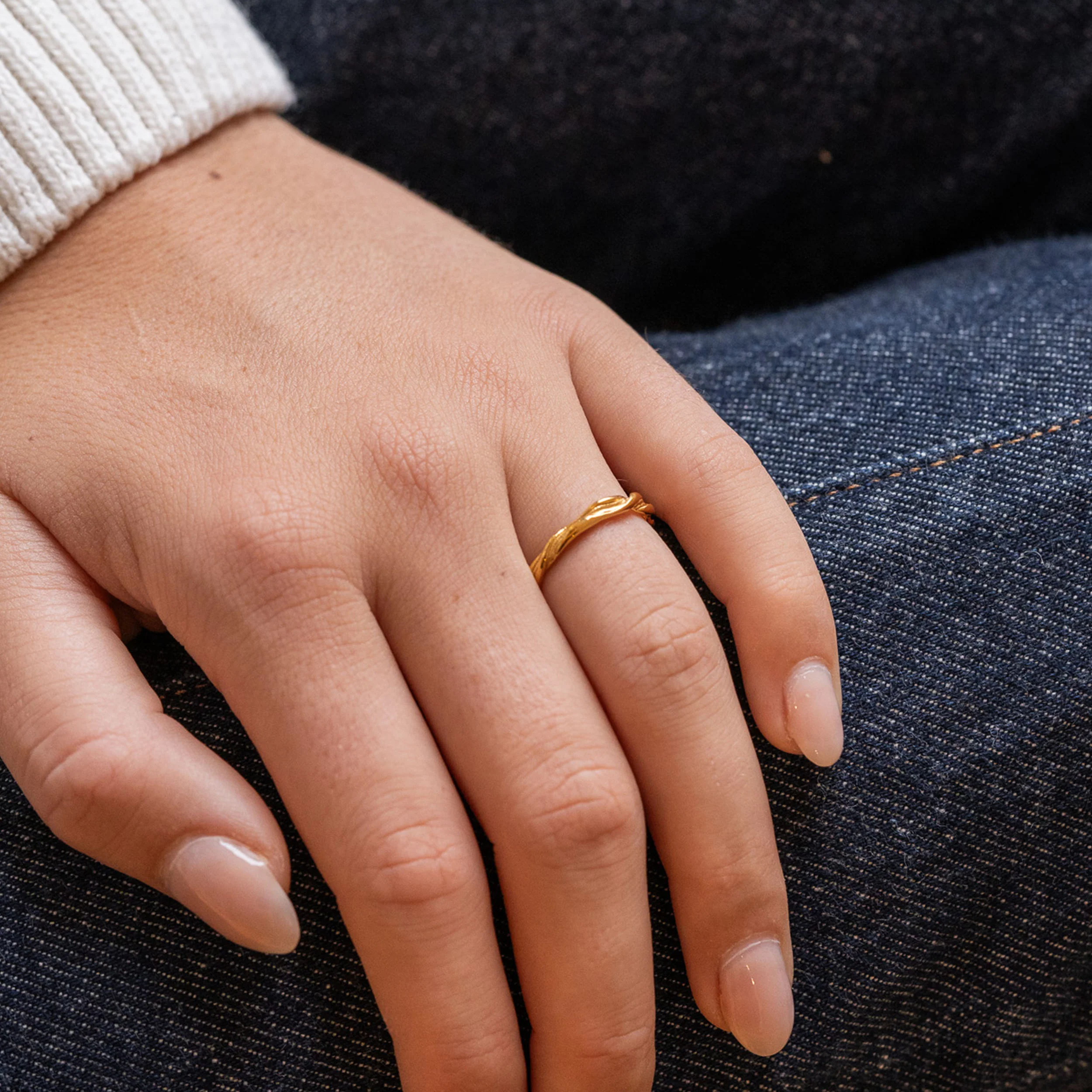 TWIST JUSTERBAR RING - Image 3
